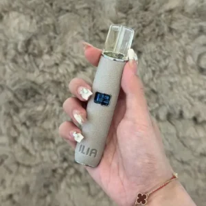 ILIA哩啞皮革主機-通用一代煙彈 -智能調節-手感厚實-台灣現貨 - 銀河灰